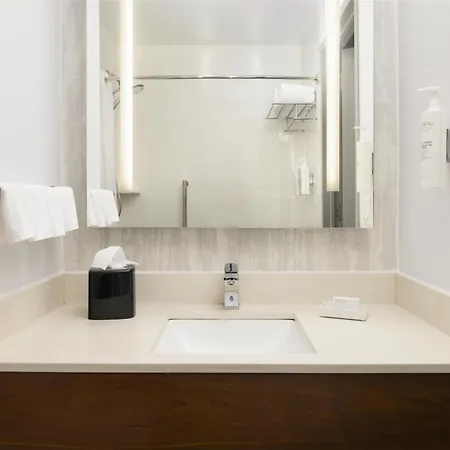 Hilton Garden Inn New York/Midtown Park Avenue Exterior photo